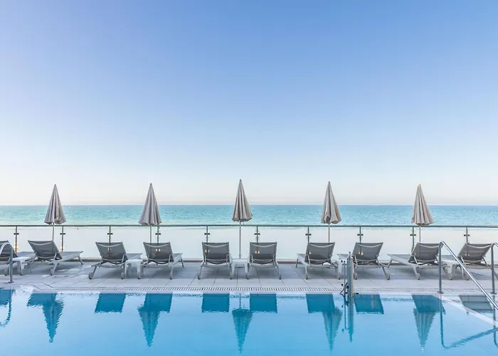 Hotel Perla Marina 4*