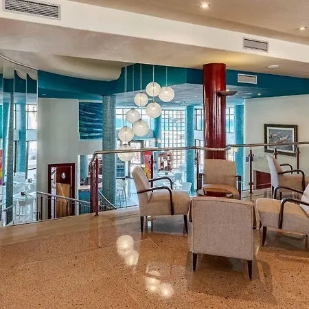 Otel Perla Marina Nerja