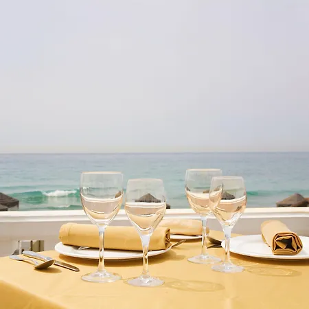 Perla Marina 4*
