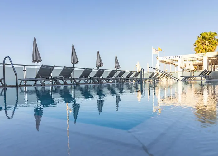 Perla Marina Hotel 4*