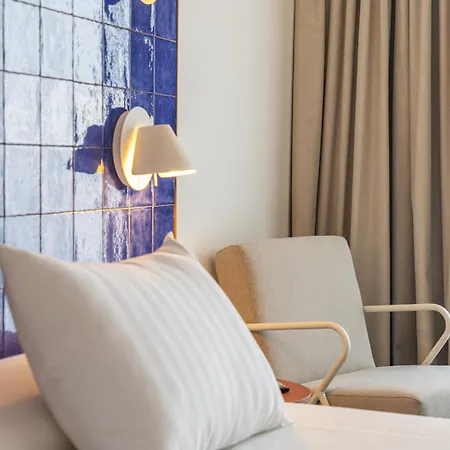 Perla Marina 4*