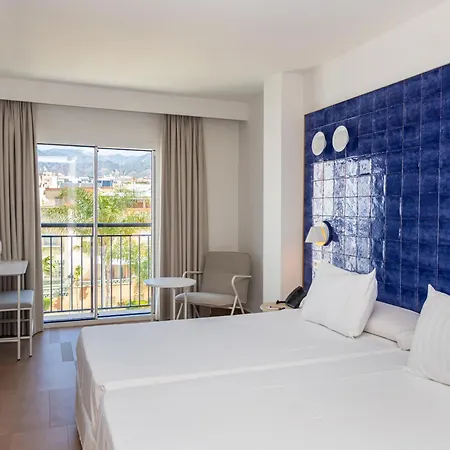 Отель Perla Marina 4*