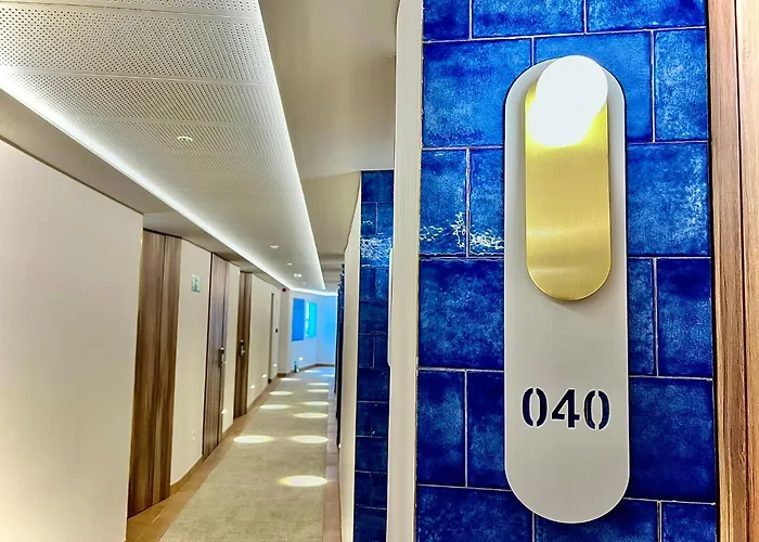 Hotell Perla Marina 4*